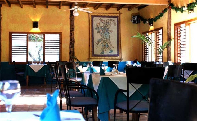 Imagen del bar/restaurante del Hotel Holbox By Xaloc. Foto 3