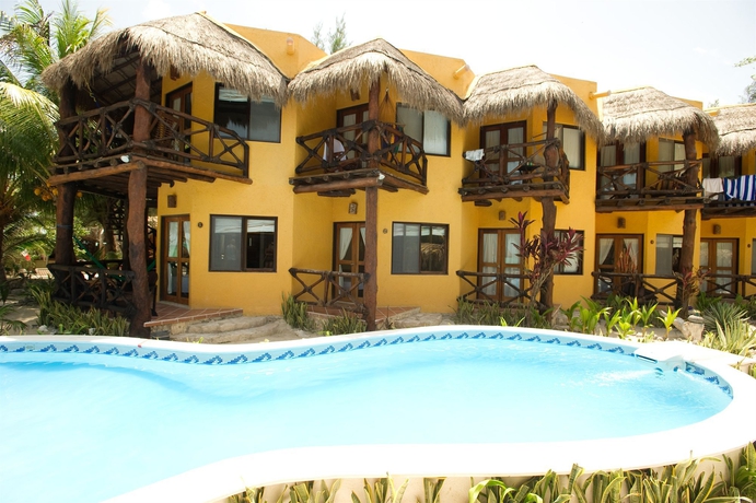 Imagen de la piscina del Hotel Holbox Dream Beach Front. Foto 14