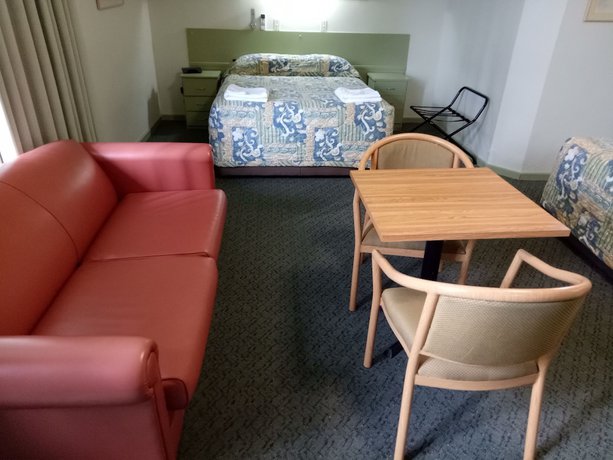 Imagen de la habitación del Hotel Holbrook SKYE Motel. Foto 4