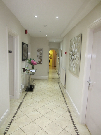 Imagen de los interiores del Hotel Holcombe Guest House. Foto 18