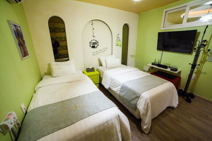 Imagen de la habitación del Hotel Hole In One. Foto 35
