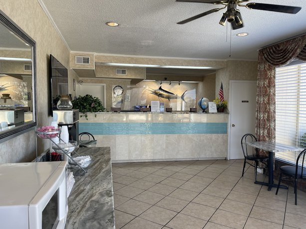 Imagen general del Hotel Hole Inn The Wall - Sunset Plaza - Fort Walton Beach. Foto 1