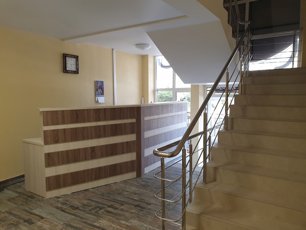 Imagen de los interiores del Hotel Holel Flamingo. Foto 17