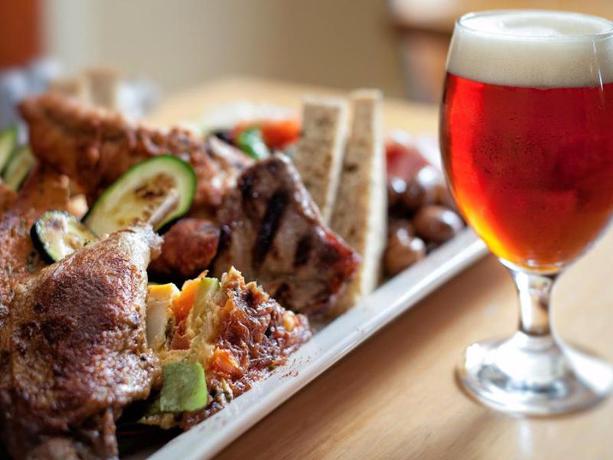 Imagen del bar/restaurante del Hotel Holgate Brewhouse At Keatings. Foto 6