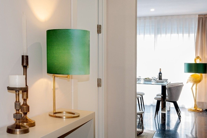 Imagen de la habitación del Hotel HoliHome Rambla 24. Foto 3