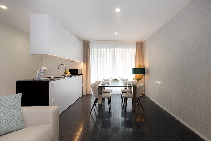 Imagen de la habitación del Hotel HoliHome Rambla 24. Foto 11