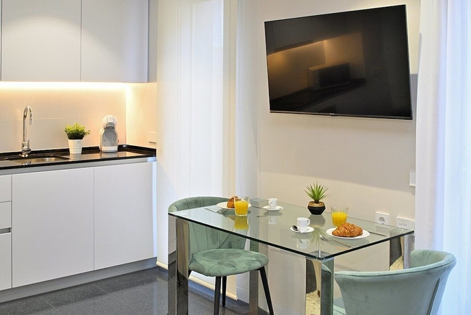 Imagen de la habitación del Hotel HoliHome Rambla 24. Foto 18