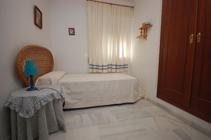 Imagen de la habitación del Hotel Holi-Rent Santero. Foto 4