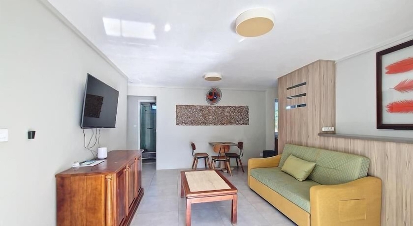Imagen de la habitación del Hotel Holiblue. Foto 6