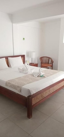 Imagen de la habitación del Hotel Holiblue. Foto 13