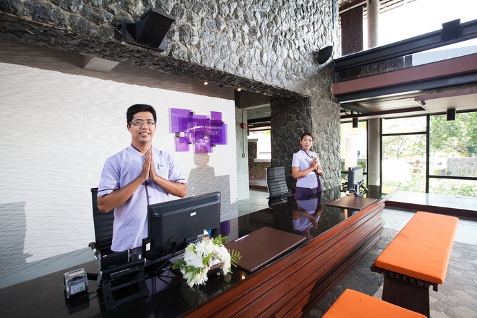 Imagen de los interiores del Hotel Holiday Ao Nang Beach Resort, Krabi. Foto 10