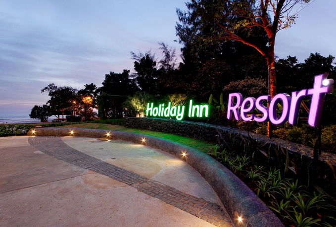 Imagen de los exteriores del Hotel Holiday Ao Nang Beach Resort, Krabi. Foto 8