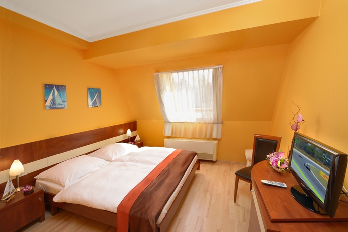 Imagen de la habitación del Hotel Holiday Beach Budapest Wellness and Conference. Foto 12