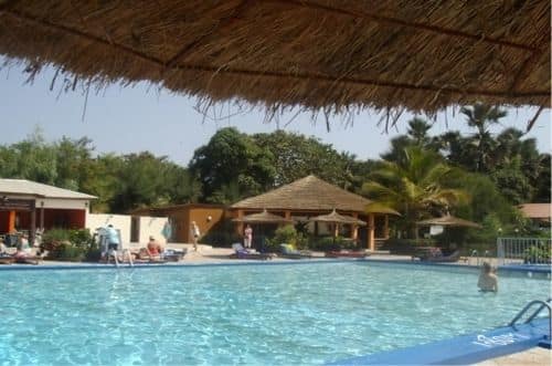 Imagen de la piscina del Hotel Holiday Beach Club. Foto 8