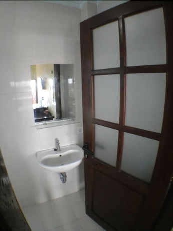 Imagen de la habitación del Hotel Holiday Beach Inn. Foto 5