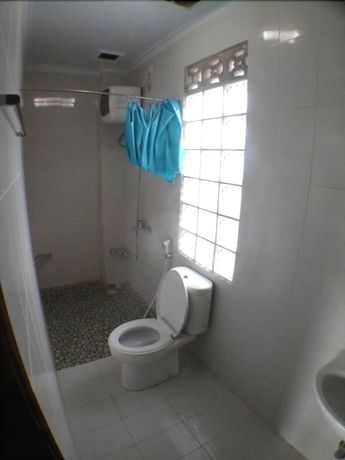 Imagen de la habitación del Hotel Holiday Beach Inn. Foto 6