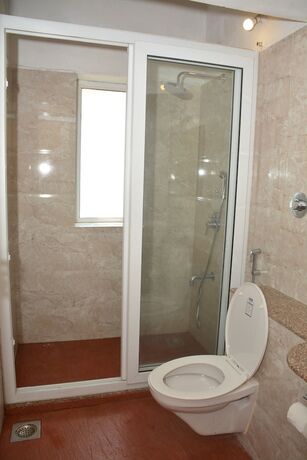 Imagen general del Hotel Holiday Beach Resort mrkt by SPLENOR. Foto 2