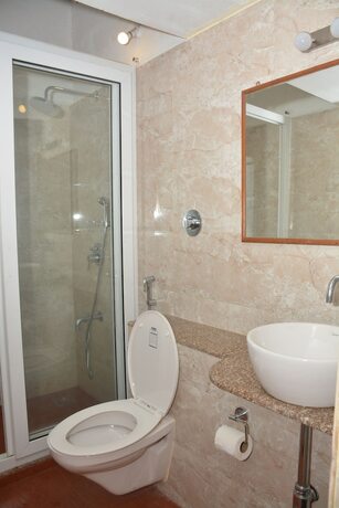 Imagen general del Hotel Holiday Beach Resort mrkt by SPLENOR. Foto 4