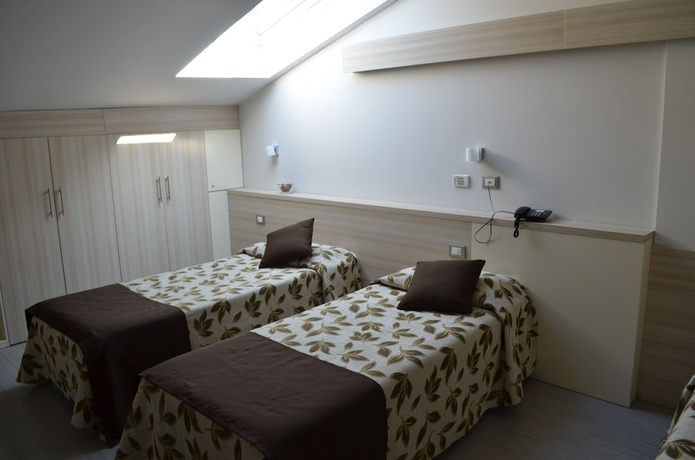 Imagen de la habitación del Hotel Holiday, Bolonia. Foto 5