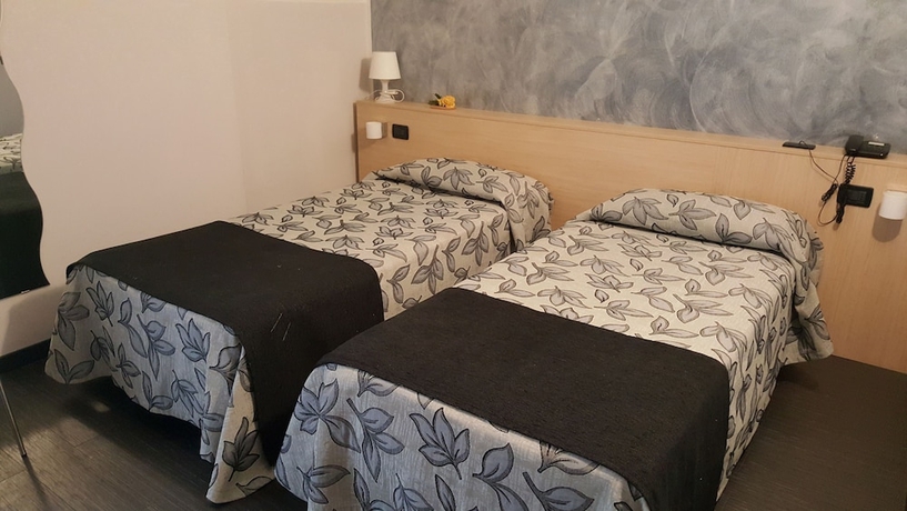 Imagen de la habitación del Hotel Holiday, Bolonia. Foto 11