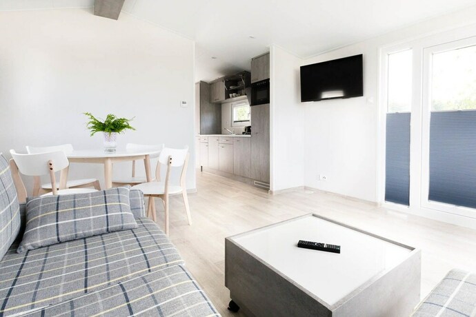 Imagen general del Hotel Holiday Camping Resort Domki Lazy. Foto 11