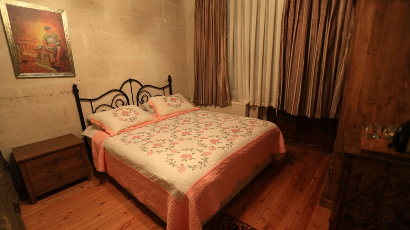 Imagen de la habitación del Hotel Holiday Cave. Foto 15