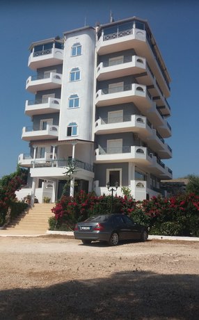 Imagen general del Hotel Holiday, Çukë. Foto 1