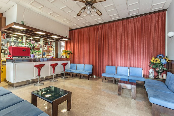Imagen general del Hotel Holiday, Cervia. Foto 3