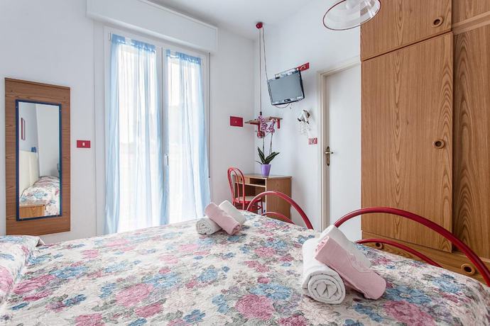 Imagen de la habitación del Hotel Holiday, Cervia. Foto 13