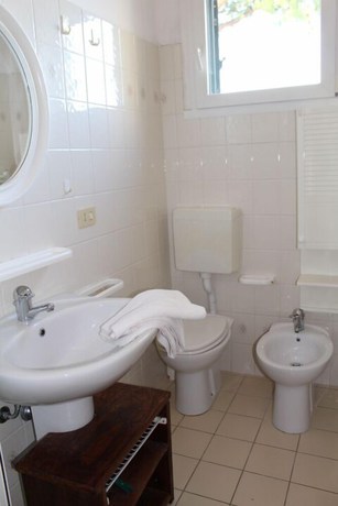 Imagen de la habitación del Hotel Holiday, Cervia. Foto 16