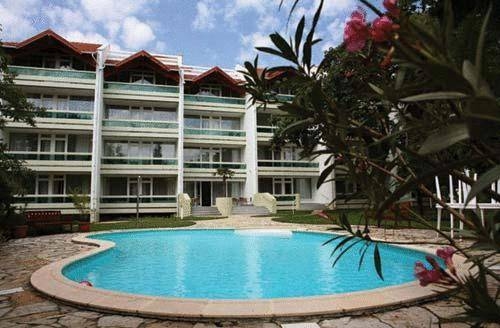 Imagen general del Hotel Holiday Club F&uuml;red. Foto 3