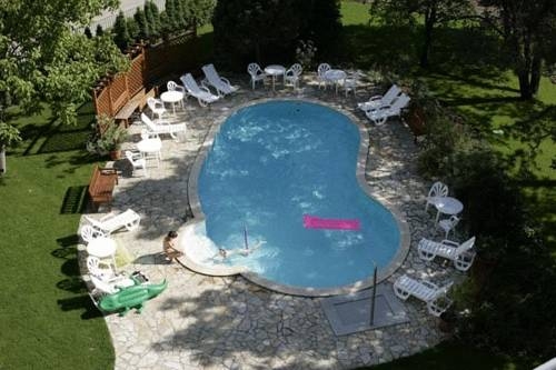 Imagen general del Hotel Holiday Club F&uuml;red. Foto 9