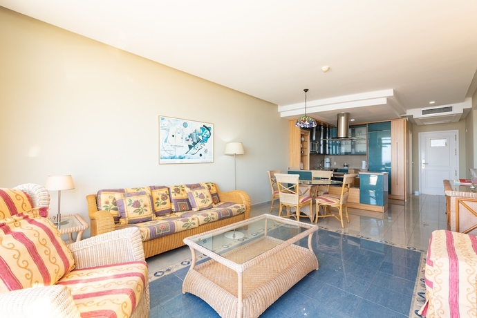 Imagen de la habitación del Hotel Holiday Club Jardin Amadores. Foto 12