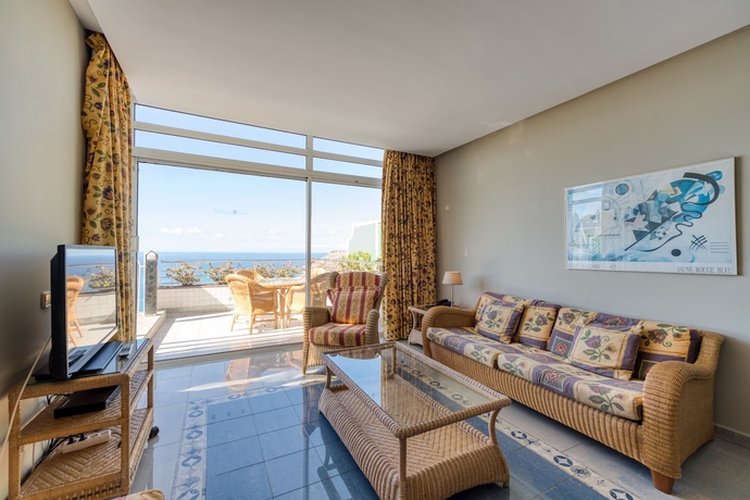 Imagen de la habitación del Hotel Holiday Club Jardin Amadores. Foto 16