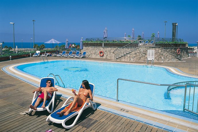 Imagen general del Hotel Holiday Club Playa Amadores. Foto 8