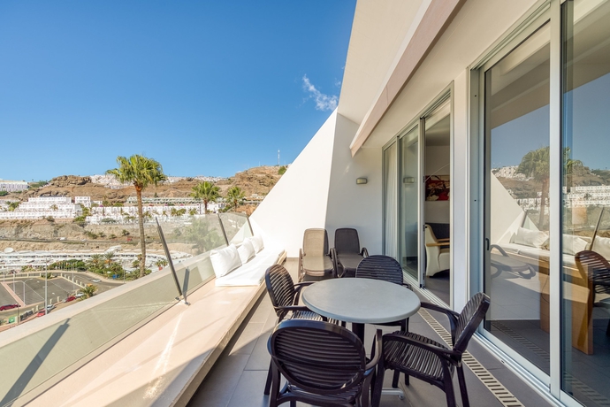 Imagen de la habitación del Hotel Holiday Club Puerto Calma. Foto 16