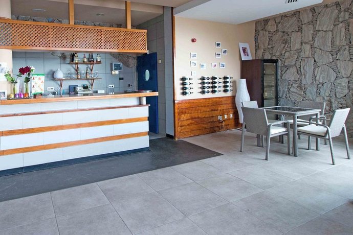 Imagen general del Hotel Holiday Club Vista Amadores. Foto 13