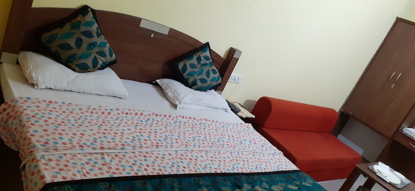 Imagen de la habitación del Hotel Holiday Comfort. Foto 3
