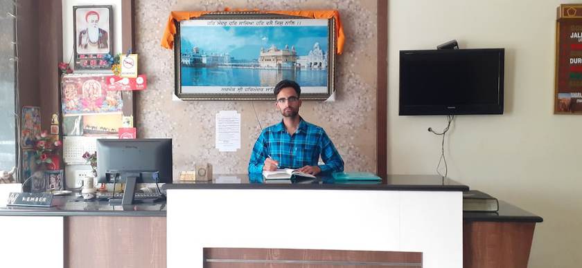 Imagen de los interiores del Hotel Holiday Comfort. Foto 19