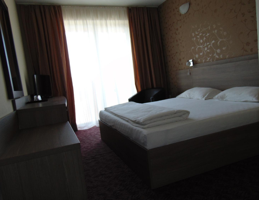 Imagen general del Hotel Holiday, EFORIE. Foto 2