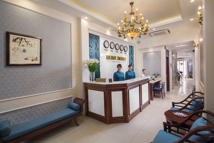 Imagen de los interiores del Hotel Holiday Emerald. Foto 20