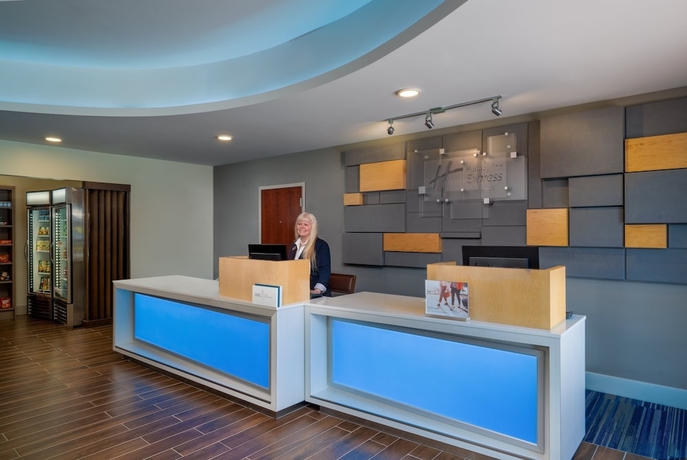 Imagen de los interiores del Hotel Holiday Express and Suites Dahlonega, an IHG. Foto 16