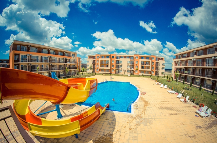 Imagen de la piscina del Hotel Holiday Fort Golf Club. Foto 13