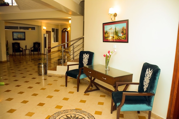 Imagen de los interiores del Hotel Holiday Grand Resort Bhurban. Foto 17