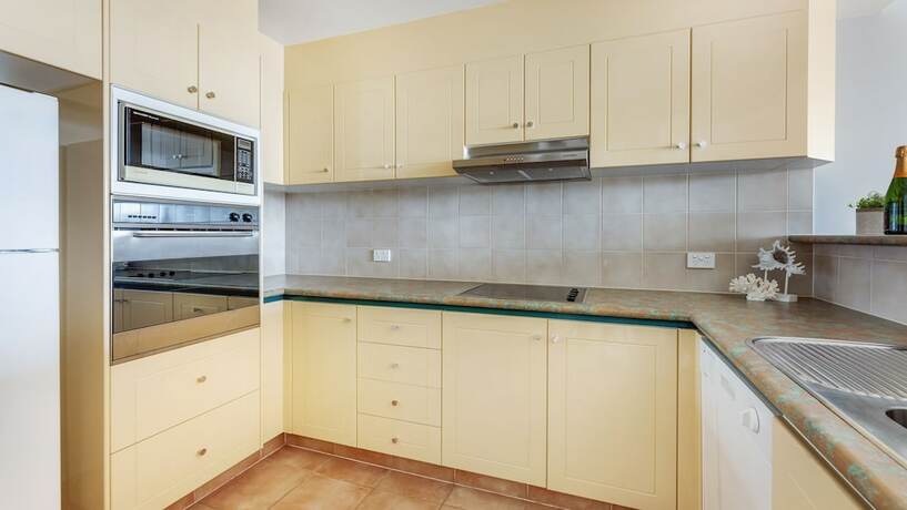 Imagen general del Hotel Holiday Holiday Crown Towers. Foto 6