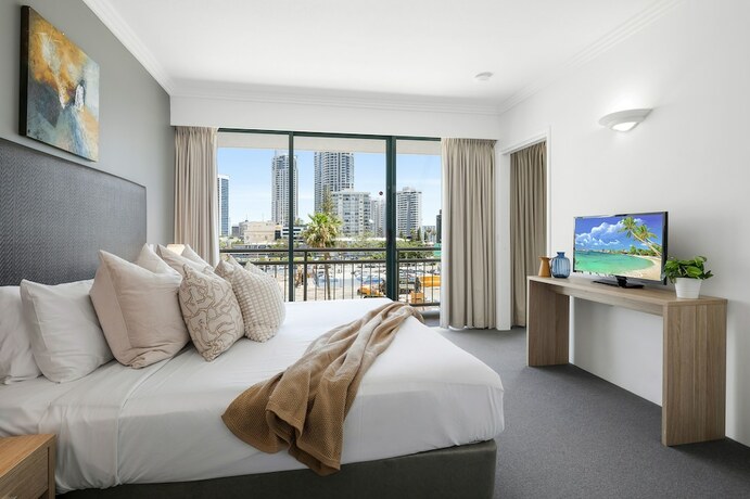 Imagen de la habitación del Hotel Holiday Holiday Crown Towers. Foto 22
