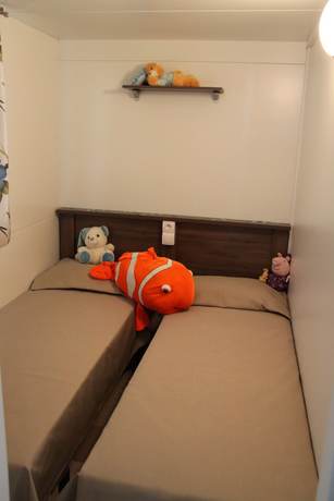 Imagen de la habitación del Hotel Holiday Homes Sirena Classic. Foto 7