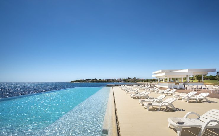 Imagen de la piscina del Hotel Holiday Homes Sirena Classic. Foto 18