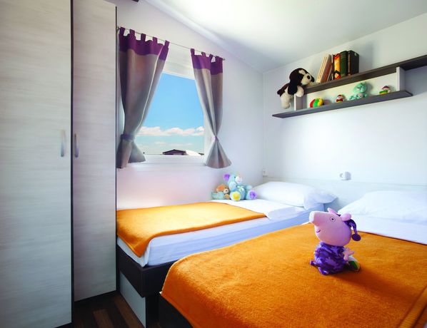 Imagen de la habitación del Hotel Holiday Homes Sirena Premium Village. Foto 11