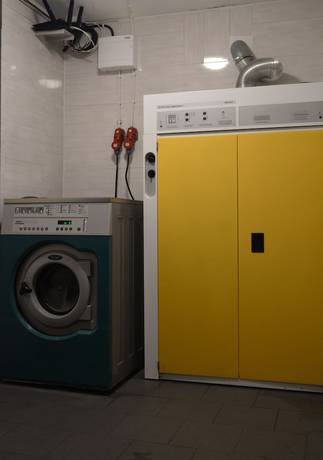 Imagen de los interiores del Hotel Holiday Hostel. Foto 19